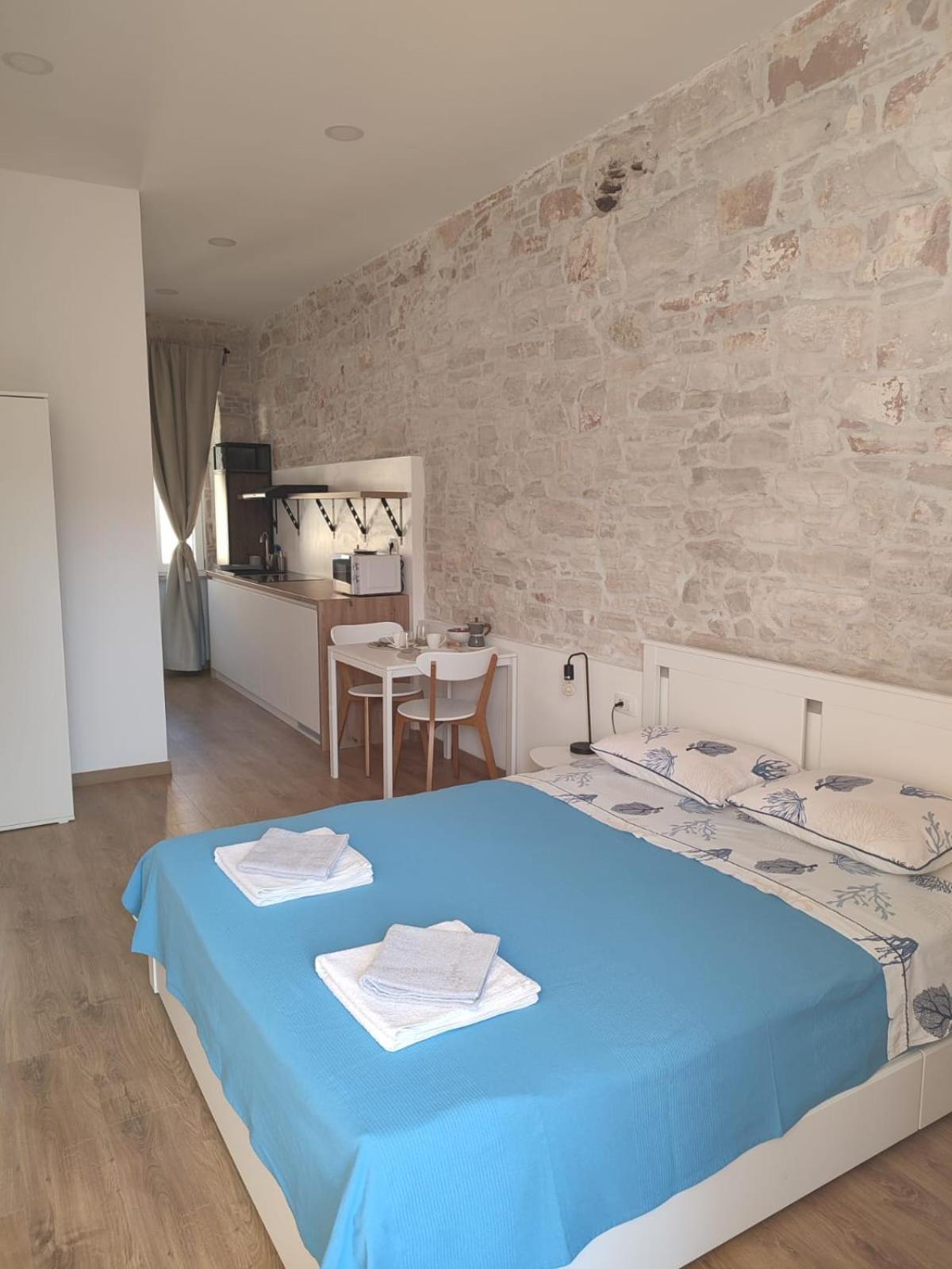 Central Studio Apartment Pula Exteriér fotografie